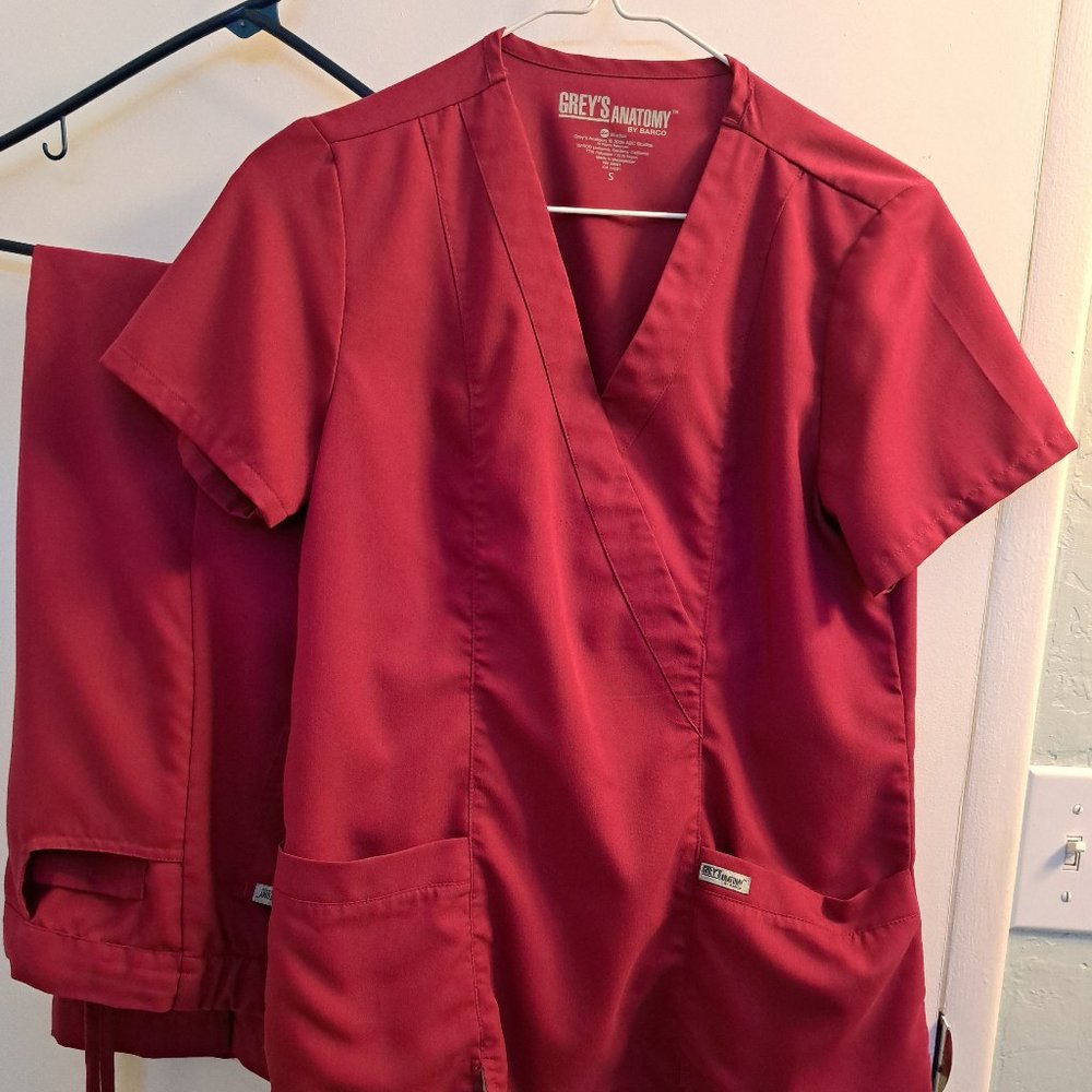 Greys Anatomy Scrub Set